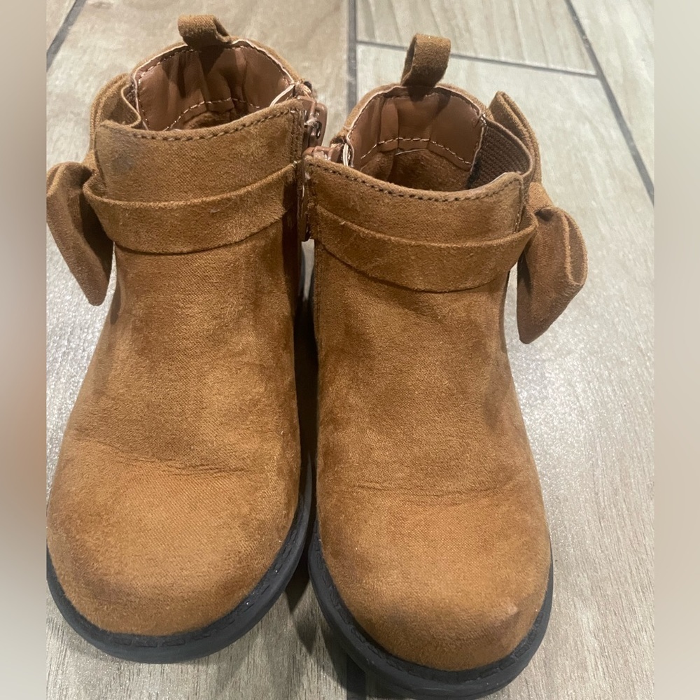 Toddler girls Brown Gap Boots used good condition size 7